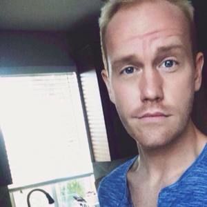 Meet your Posher, Carl